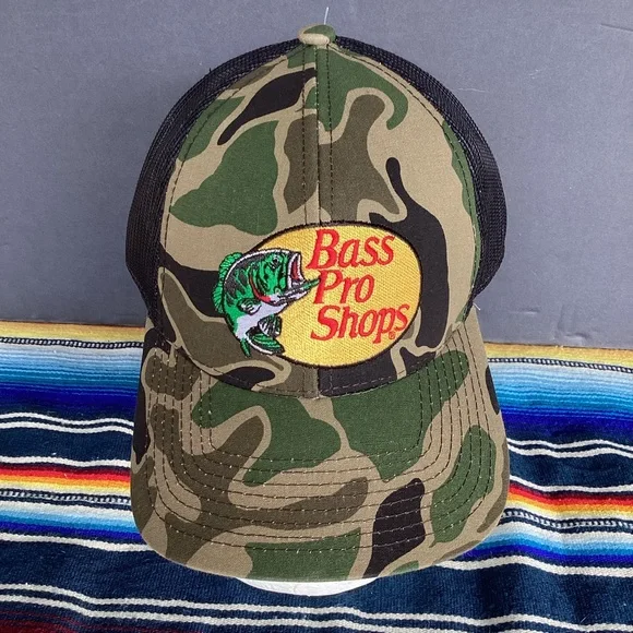 Bass Pro shops Camo SnapBack Mesh Hat - Picture 4 of 12